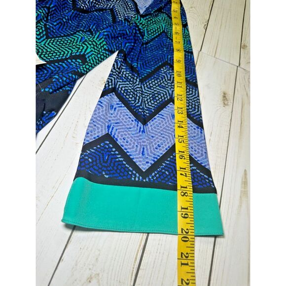 Eliza J‎ Shift Dress NWT Size 8 Bell sleeves Chevron Retro - Picture 7 of 13